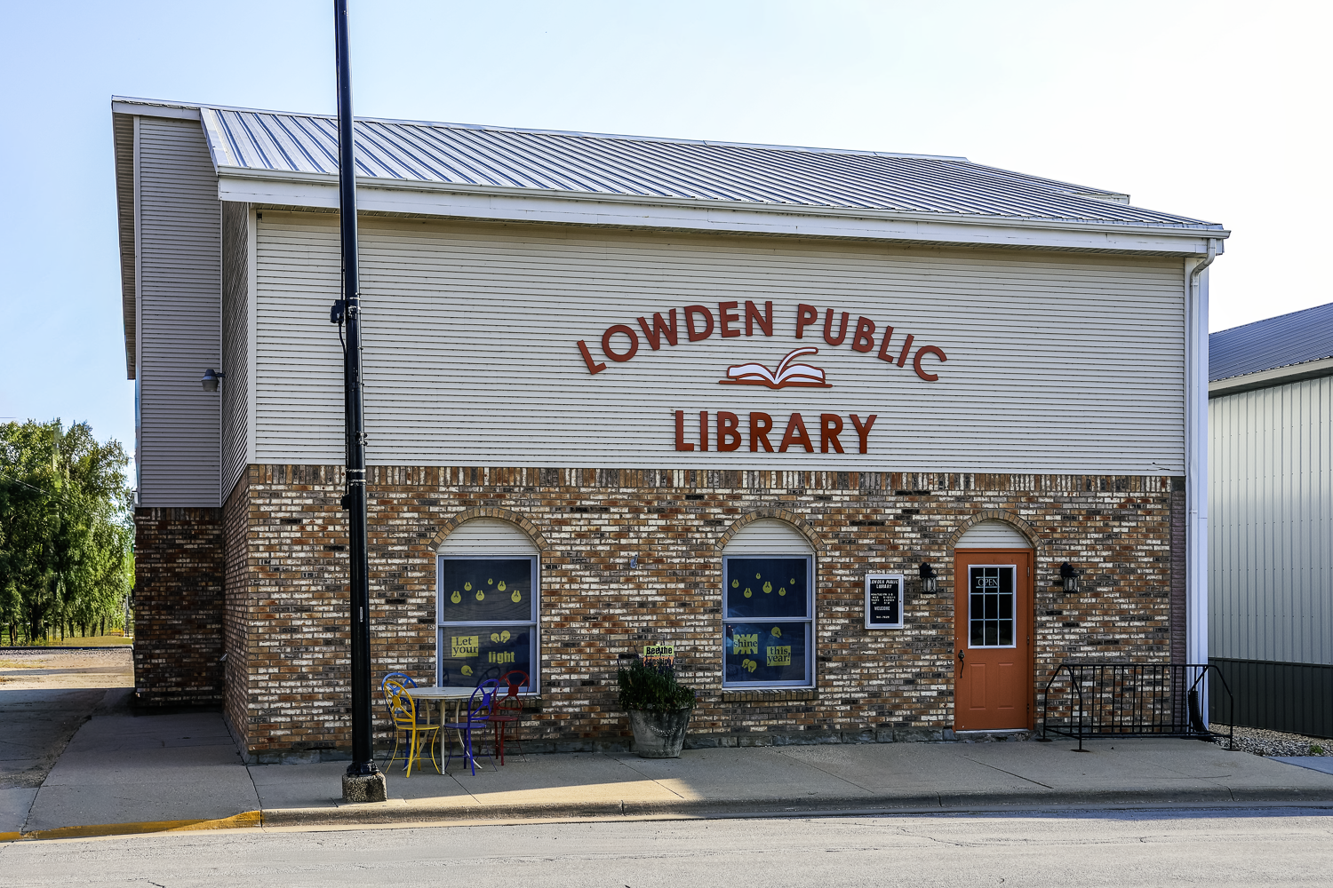 Lowden Public Library
